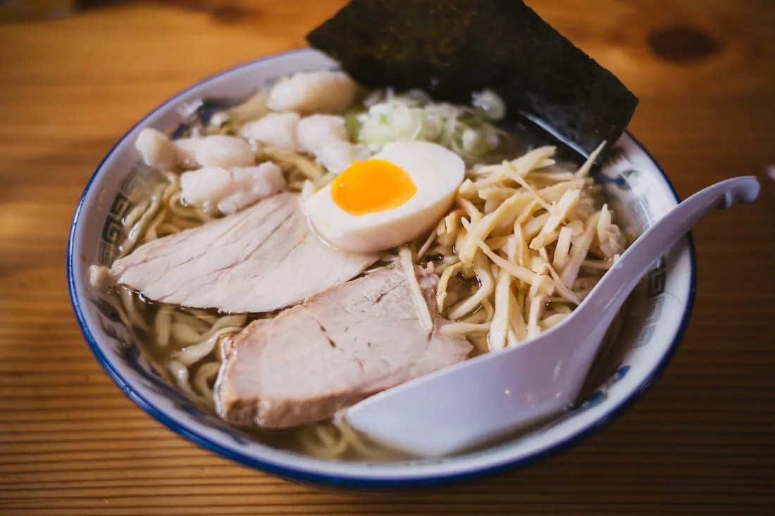 Noodle trodelaballe soup